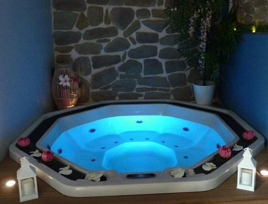 Jacuzzi_new.jpg